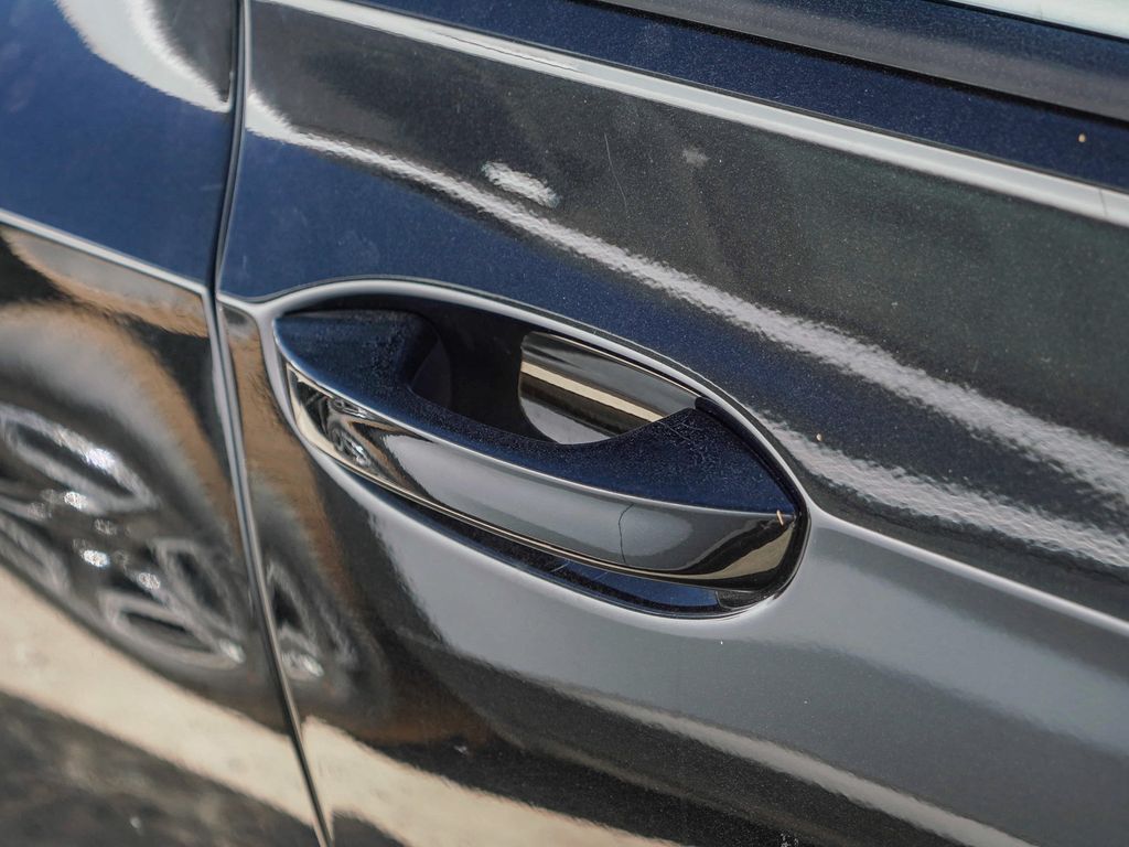 Thumbnail: 2024 Volkswagen Golf - 11