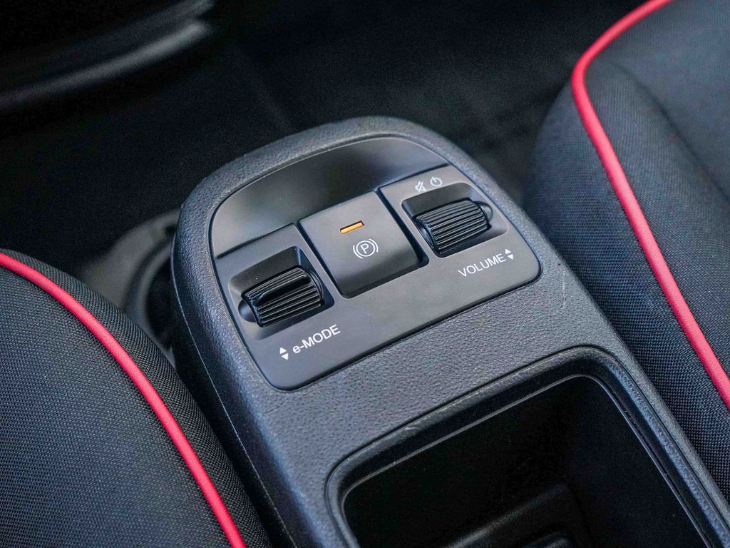 Thumbnail: 2024 Fiat 500e - 26