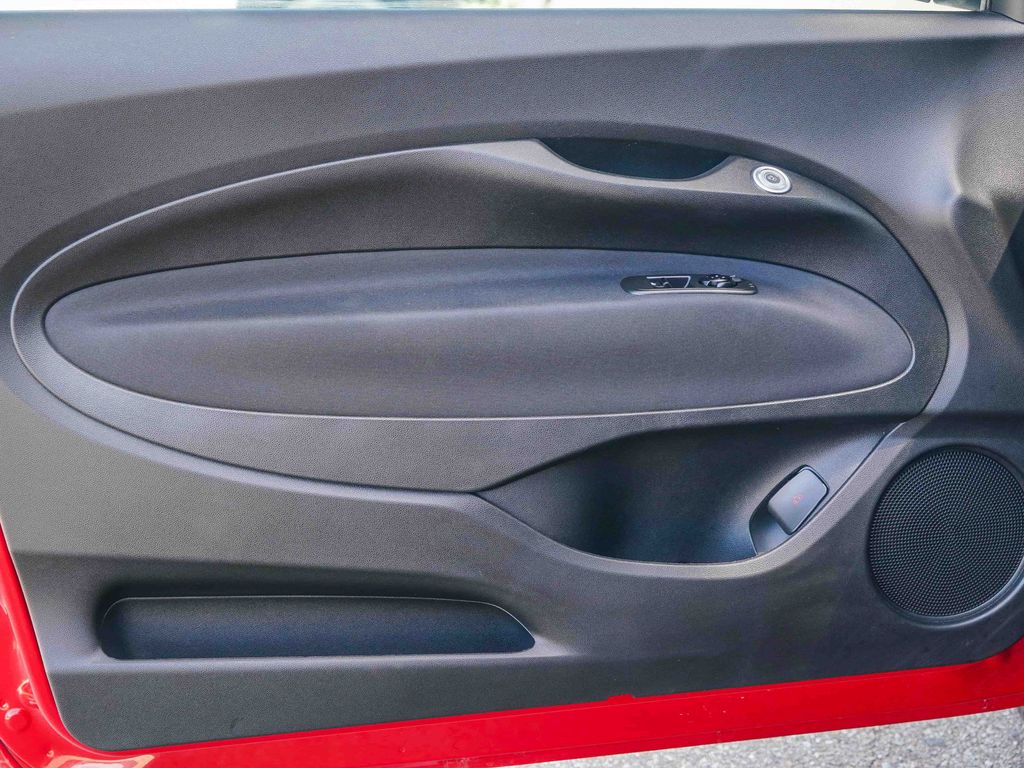 Thumbnail: 2024 Fiat 500e - 24