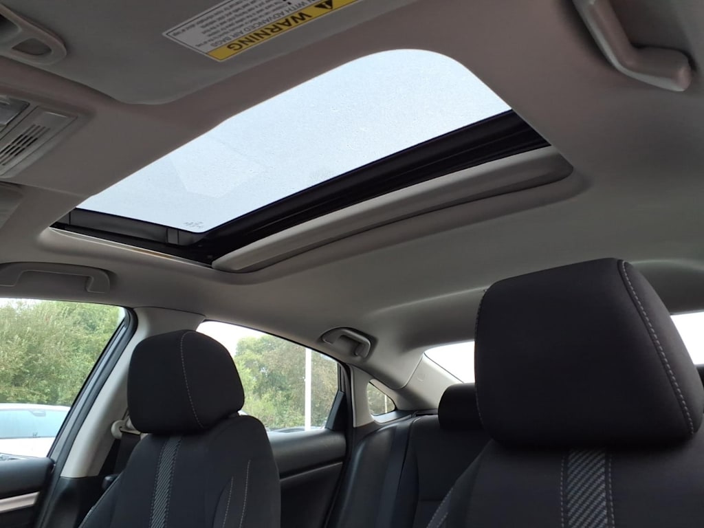 Thumbnail: 2016 Honda Civic - 19