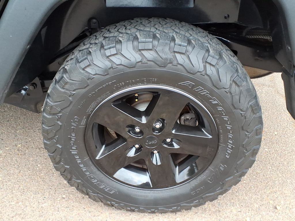 Thumbnail: 2017 Jeep Wrangler - 2