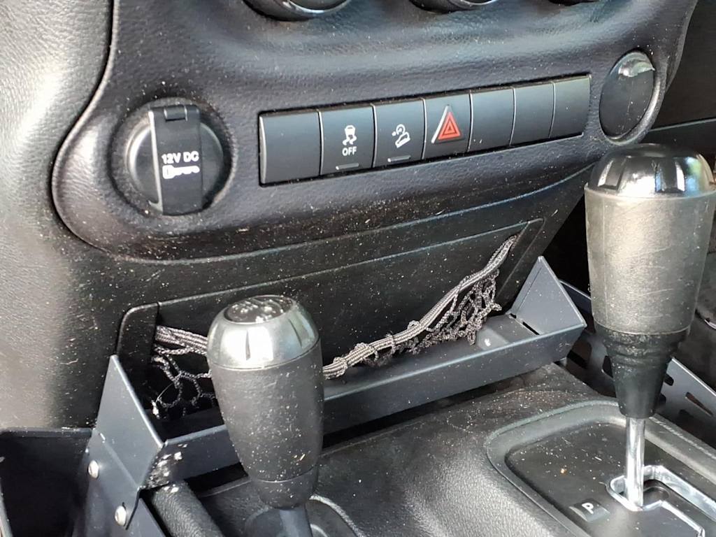 Thumbnail: 2015 Jeep Wrangler - 24