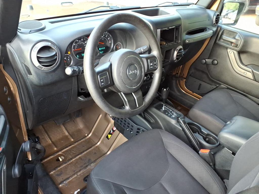 Thumbnail: 2015 Jeep Wrangler - 7
