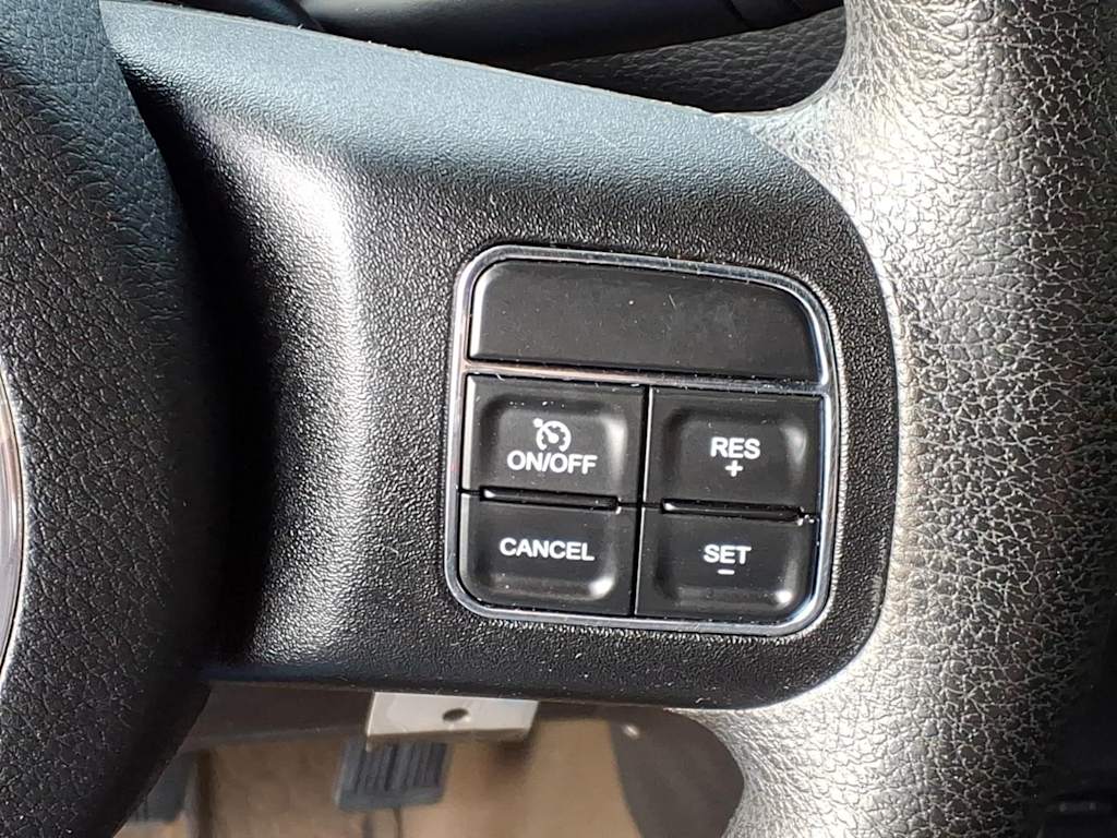 Thumbnail: 2015 Jeep Wrangler - 23