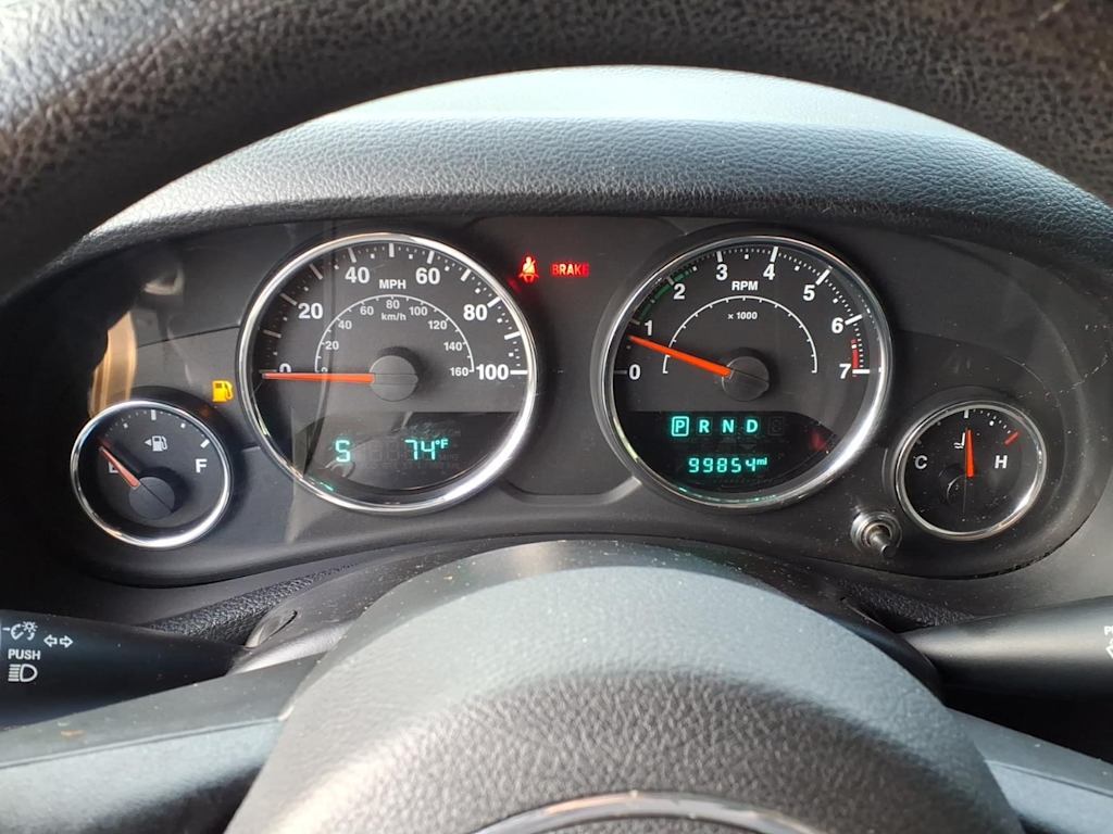 Thumbnail: 2015 Jeep Wrangler - 13