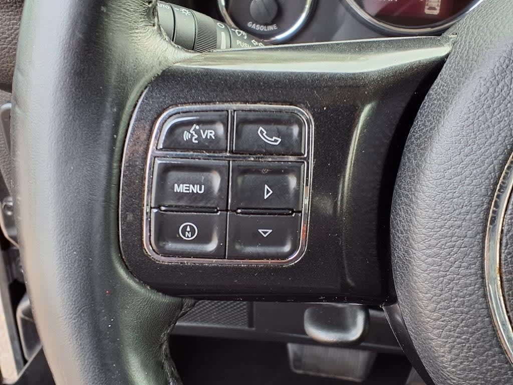 Thumbnail: 2017 Jeep Wrangler - 21