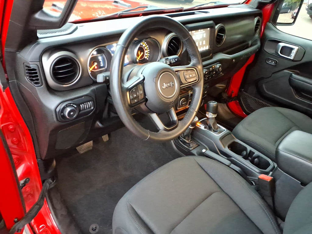 Thumbnail: 2019 Jeep Wrangler - 7