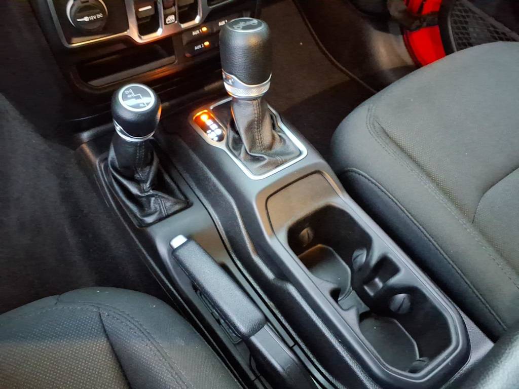 Thumbnail: 2019 Jeep Wrangler - 11