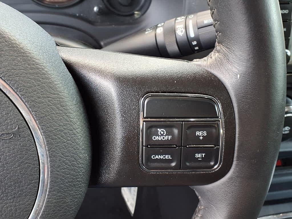 Thumbnail: 2017 Jeep Patriot - 21