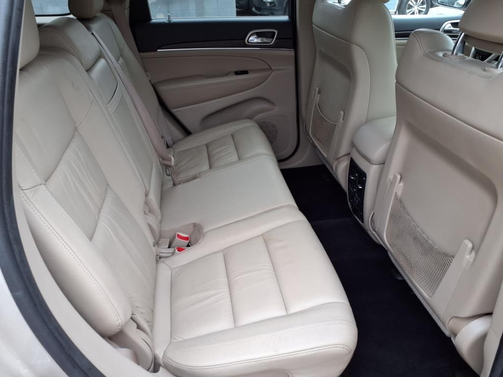 Thumbnail: 2014 Jeep Grand Cherokee - 16