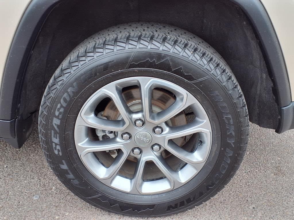 Thumbnail: 2014 Jeep Grand Cherokee - 6