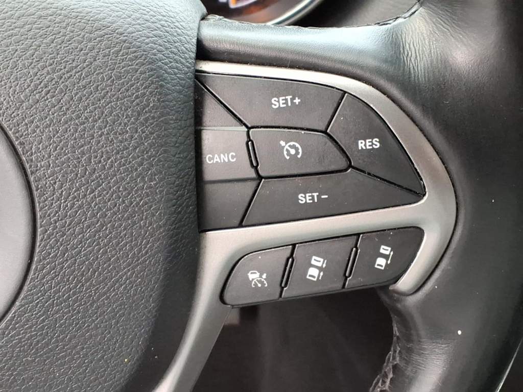 Thumbnail: 2021 Jeep Grand Cherokee - 22