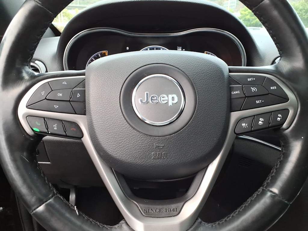 Thumbnail: 2021 Jeep Grand Cherokee - 20