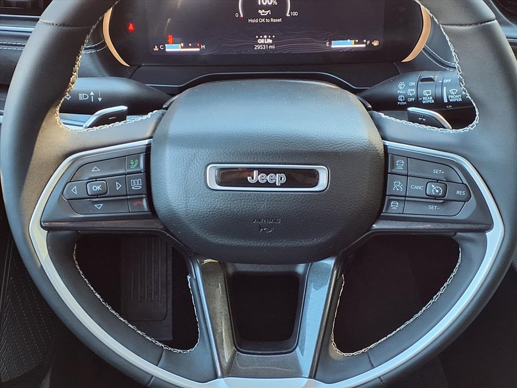 Thumbnail: 2023 Jeep Grand Cherokee - 20