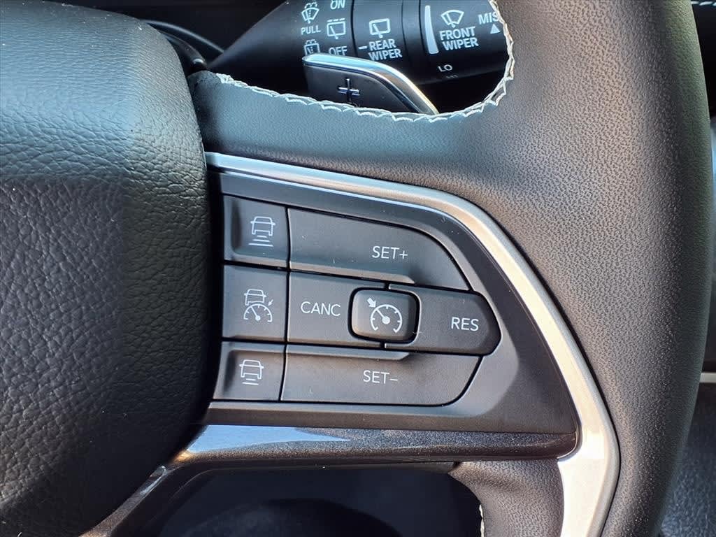 Thumbnail: 2023 Jeep Grand Cherokee - 22