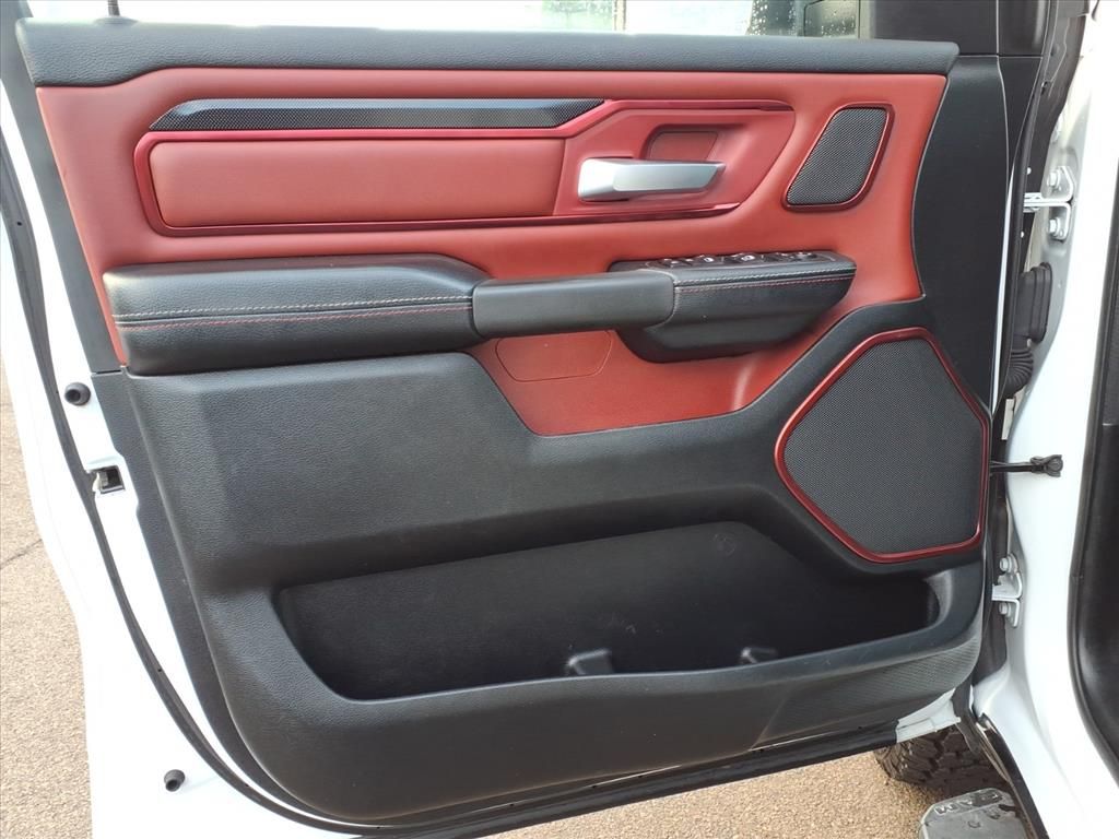 Thumbnail: 2020 RAM 1500 - 18