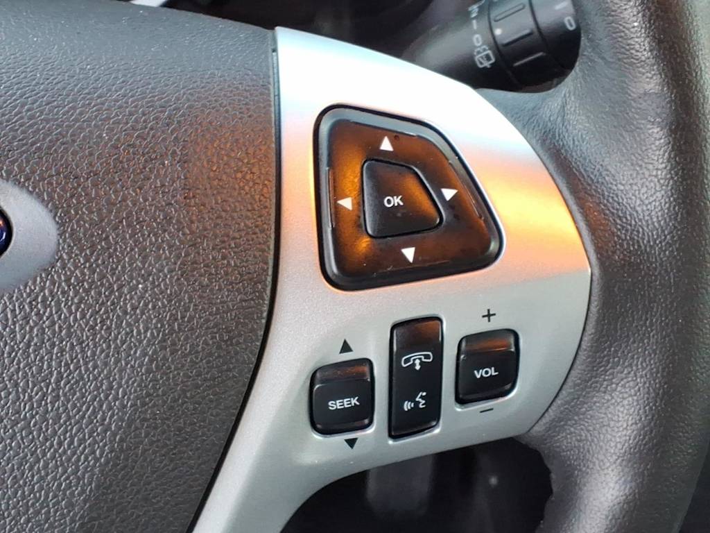 Thumbnail: 2015 Ford Explorer - 21