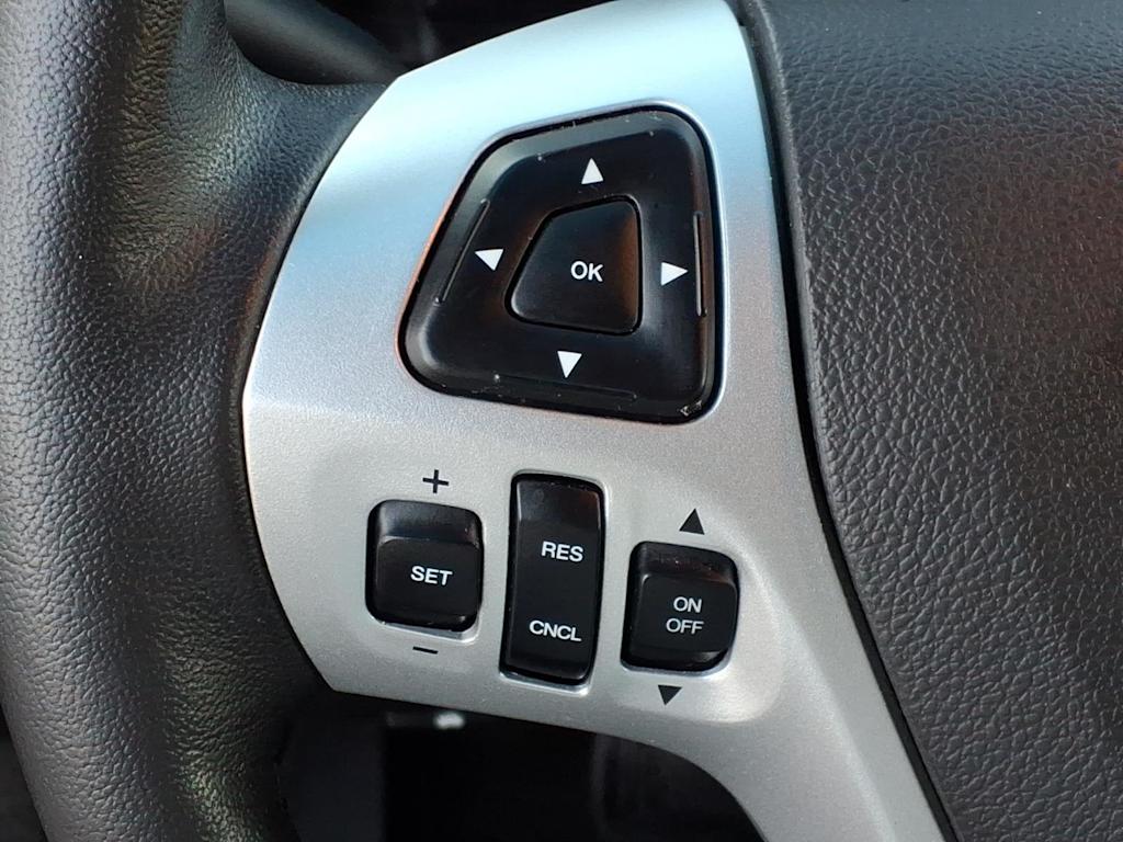 Thumbnail: 2015 Ford Explorer - 20