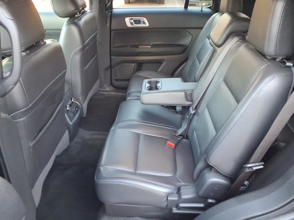 Thumbnail: 2015 Ford Explorer - 9