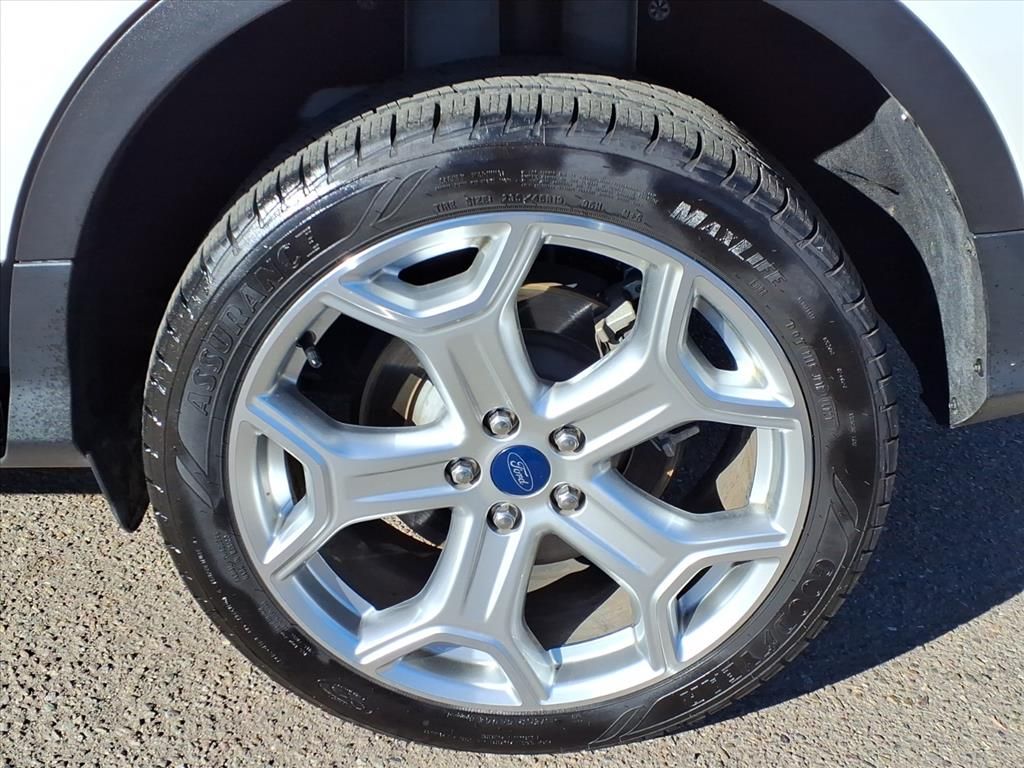 Thumbnail: 2017 Ford Escape - 6