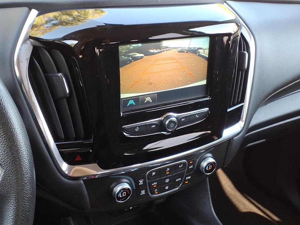 Thumbnail: 2018 Chevrolet Traverse - 22