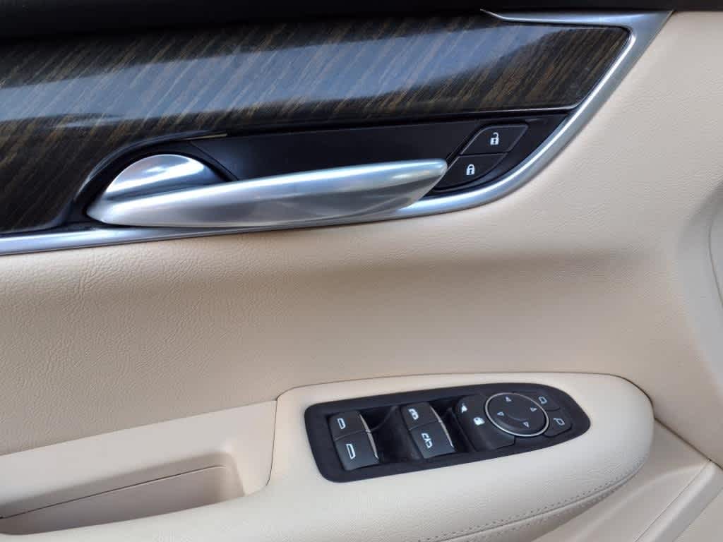 Thumbnail: 2017 Cadillac XT5 - 19