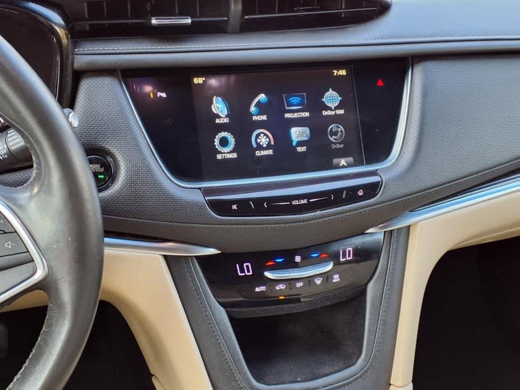 Thumbnail: 2017 Cadillac XT5 - 9