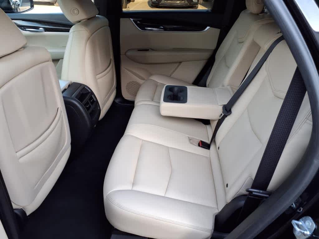 Thumbnail: 2017 Cadillac XT5 - 8