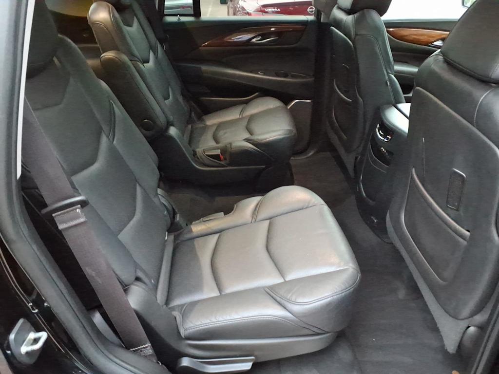 Thumbnail: 2016 Cadillac Escalade - 17