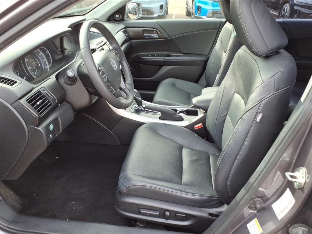 Thumbnail: 2015 Honda Accord - 8