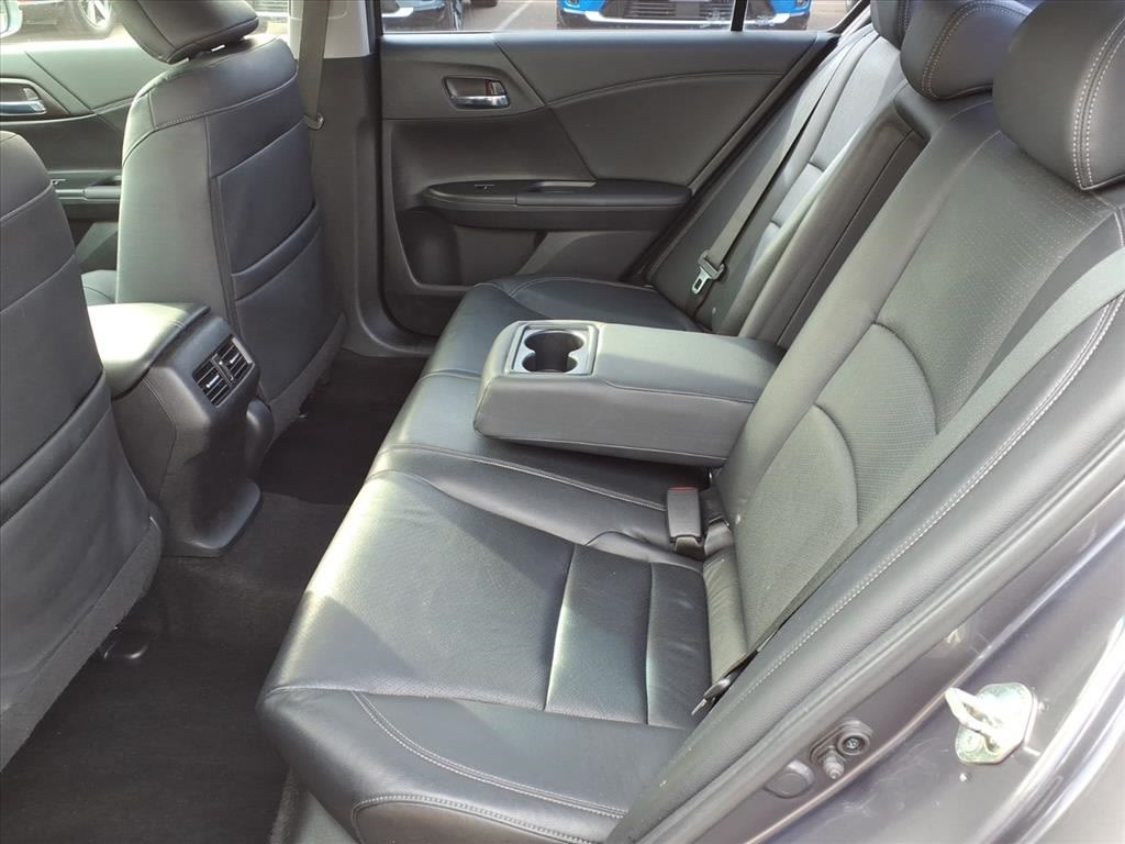 Thumbnail: 2015 Honda Accord - 9