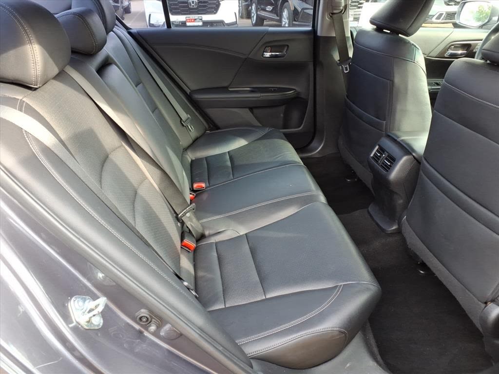 Thumbnail: 2015 Honda Accord - 16