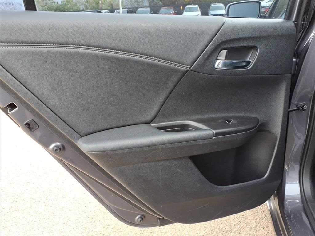 Thumbnail: 2015 Honda Accord - 15