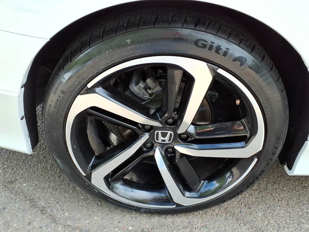 Thumbnail: 2018 Honda Accord - 6