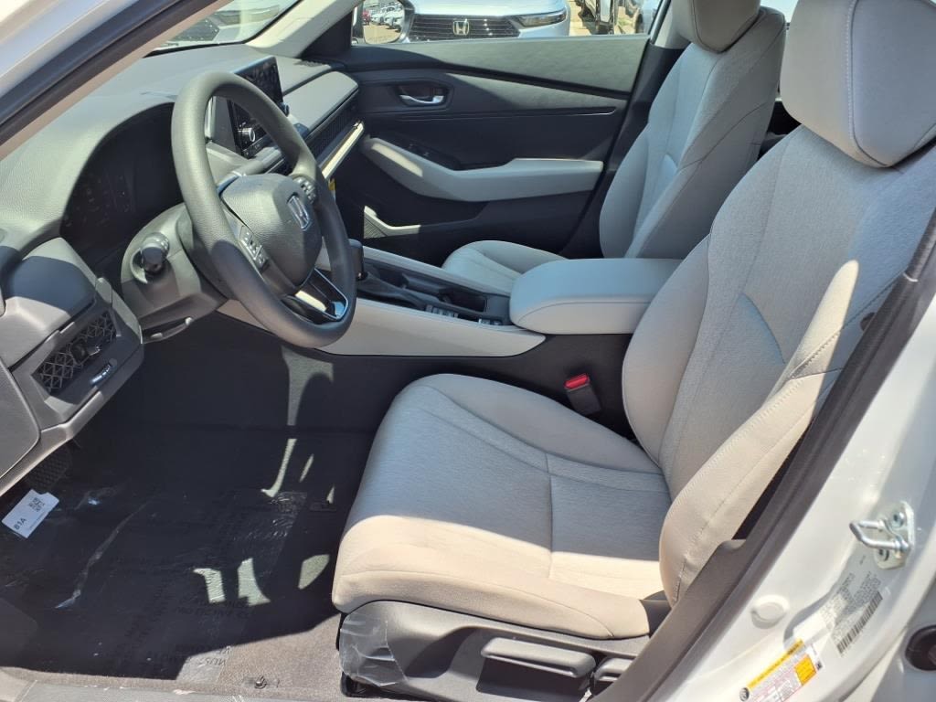 Thumbnail: 2025 Honda Accord - 8