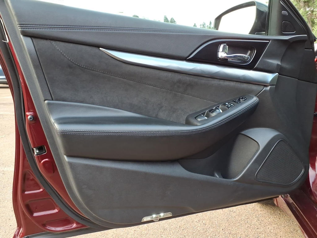 Thumbnail: 2016 Nissan Maxima - 17