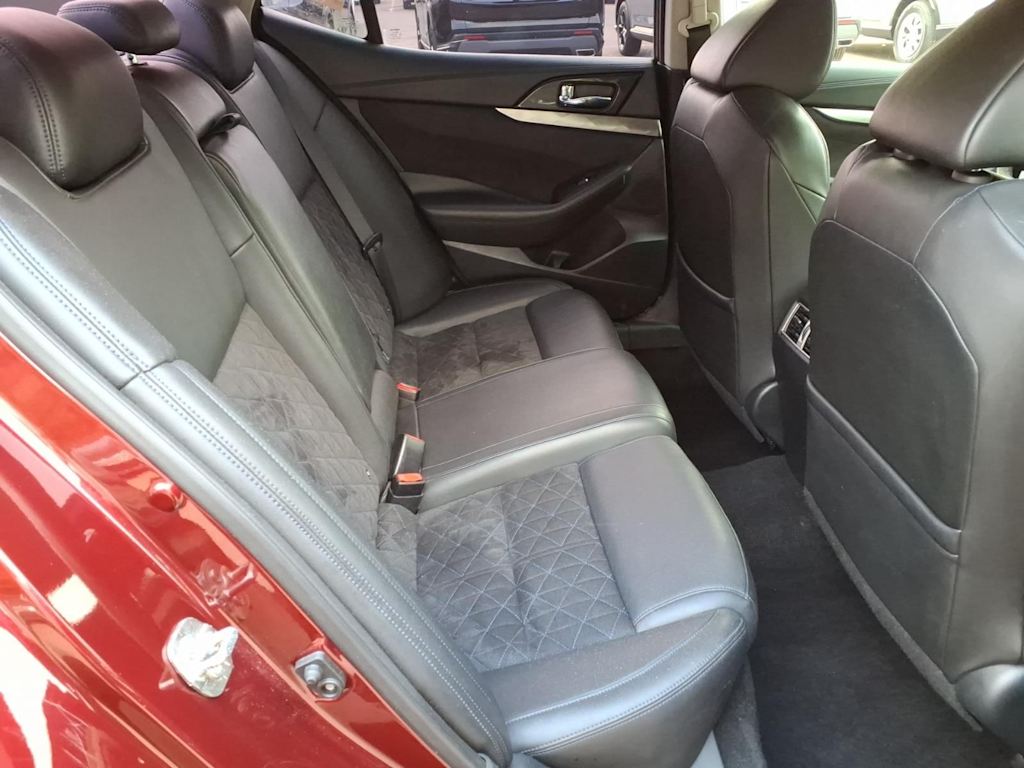 Thumbnail: 2016 Nissan Maxima - 16