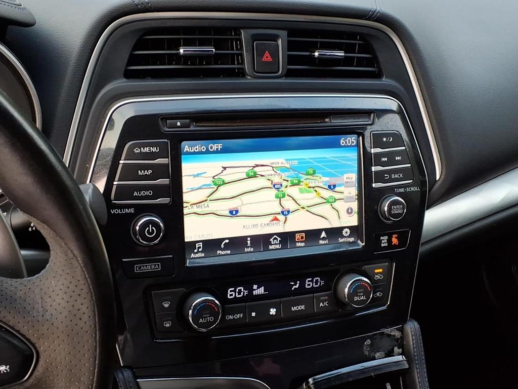 Thumbnail: 2016 Nissan Maxima - 10