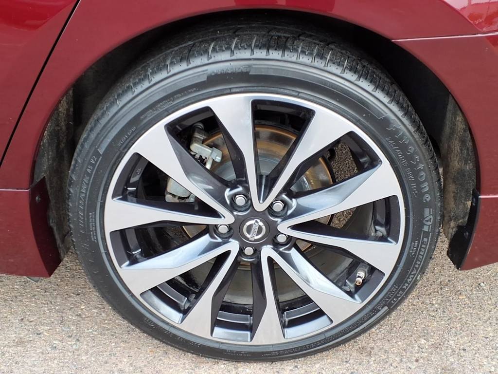 Thumbnail: 2016 Nissan Maxima - 6