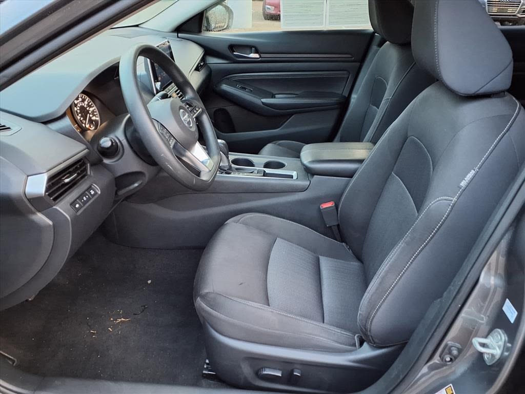 Thumbnail: 2020 Nissan Altima - 7