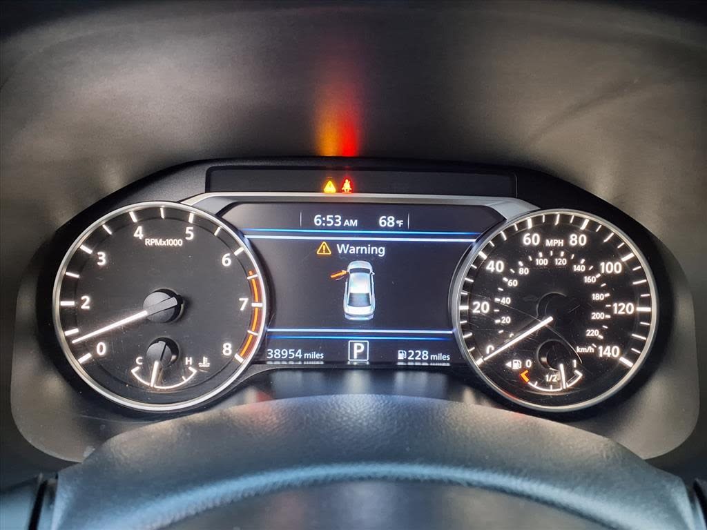 Thumbnail: 2020 Nissan Altima - 11