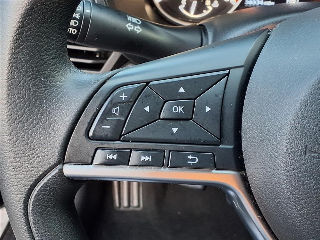 Thumbnail: 2020 Nissan Altima - 20