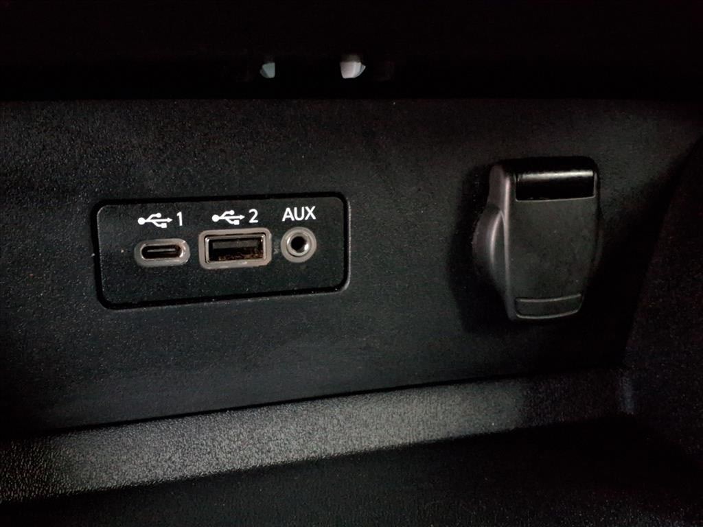 Thumbnail: 2020 Nissan Altima - 23