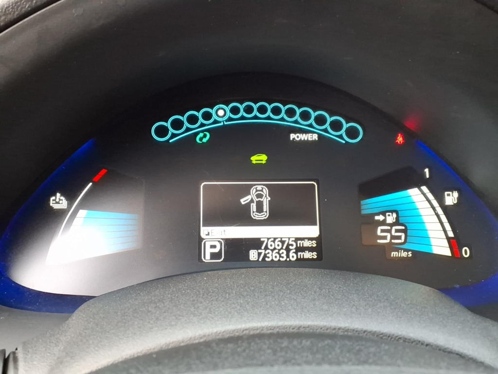 Thumbnail: 2017 Nissan Leaf - 11