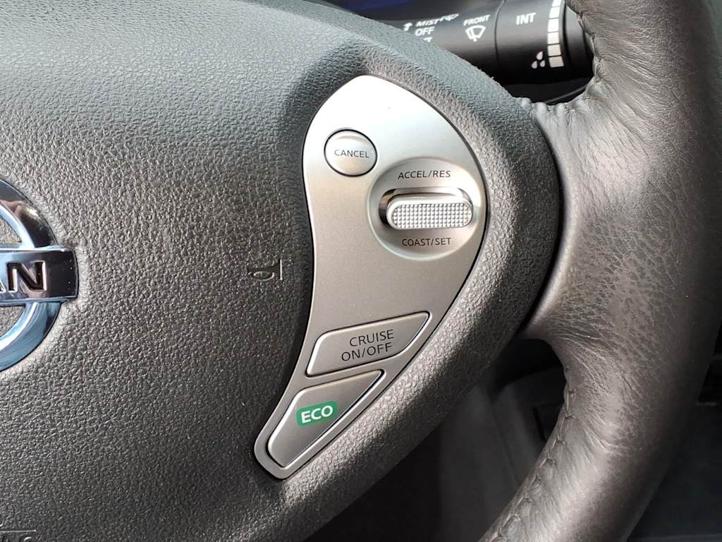 Thumbnail: 2017 Nissan Leaf - 21