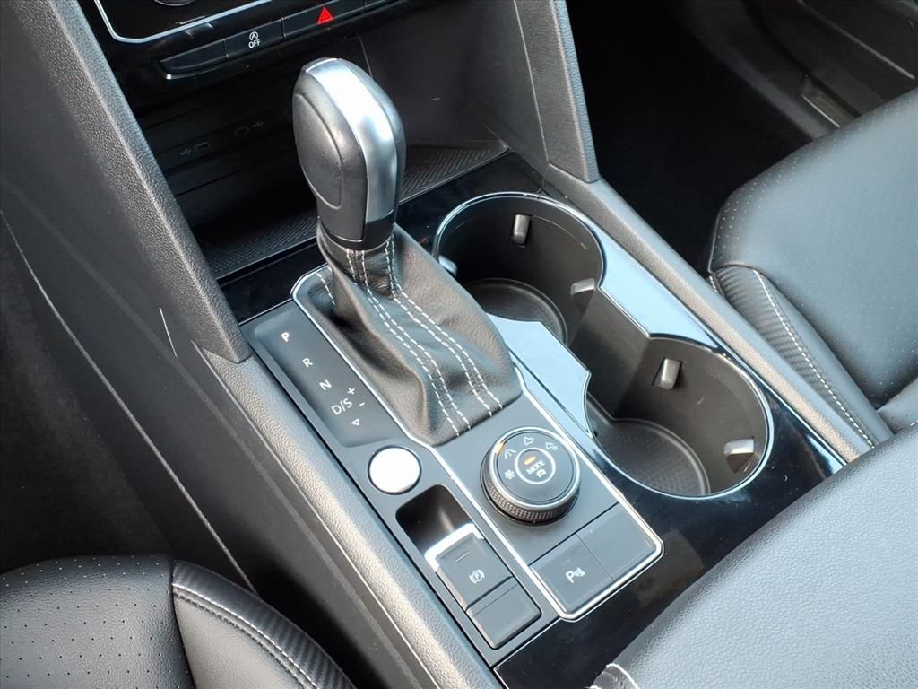 Thumbnail: 2023 Volkswagen Atlas - 22