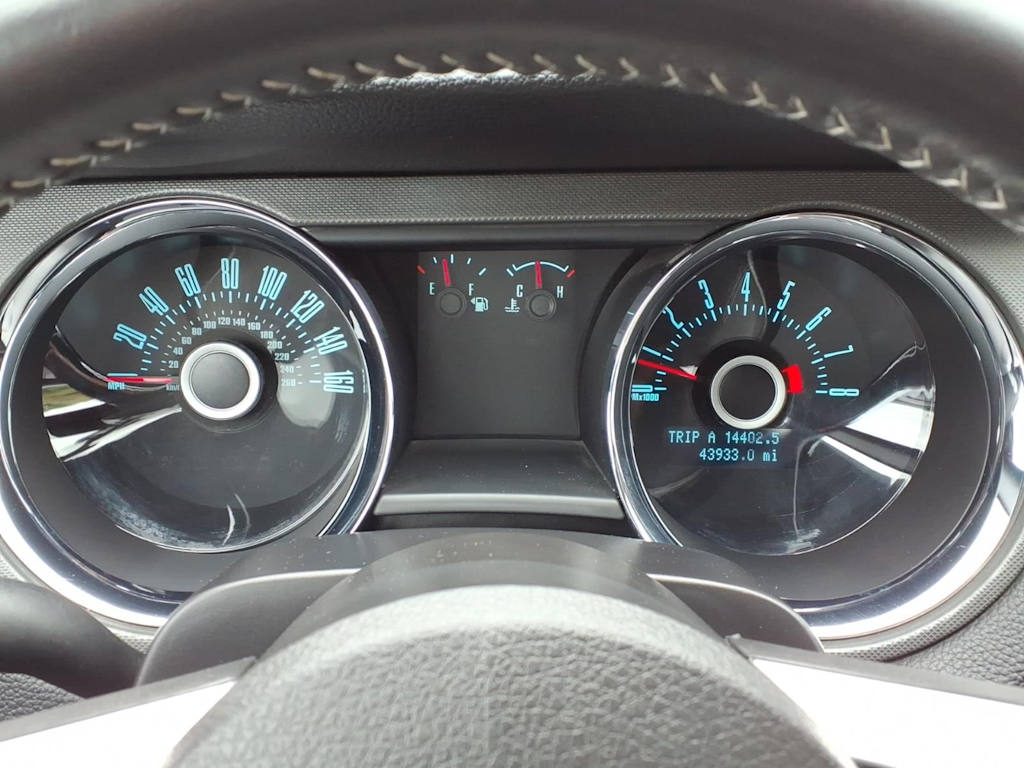 Thumbnail: 2013 Ford Mustang - 12