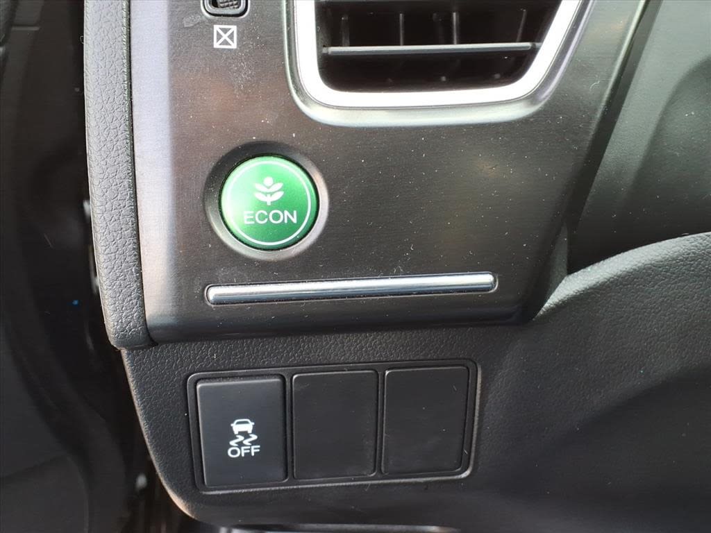 Thumbnail: 2015 Honda Civic - 18