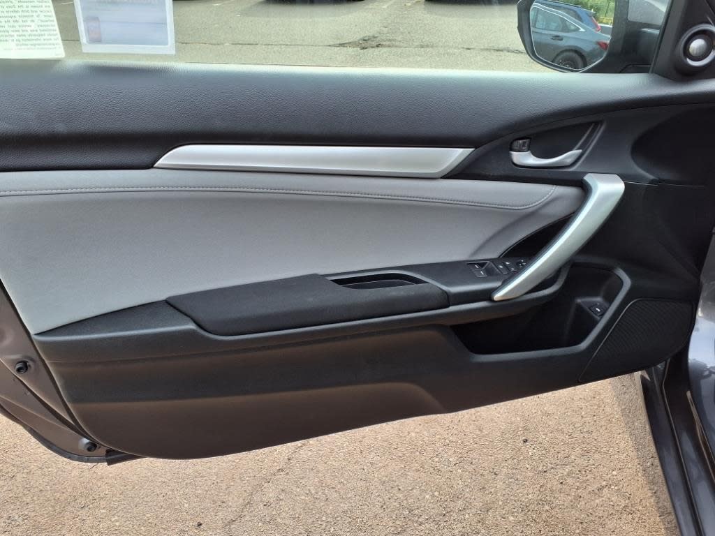 Thumbnail: 2016 Honda Civic - 19