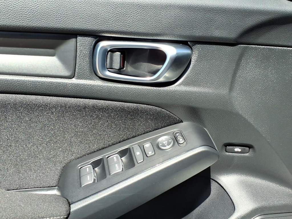 2025 Honda Civic LX - Photo 16